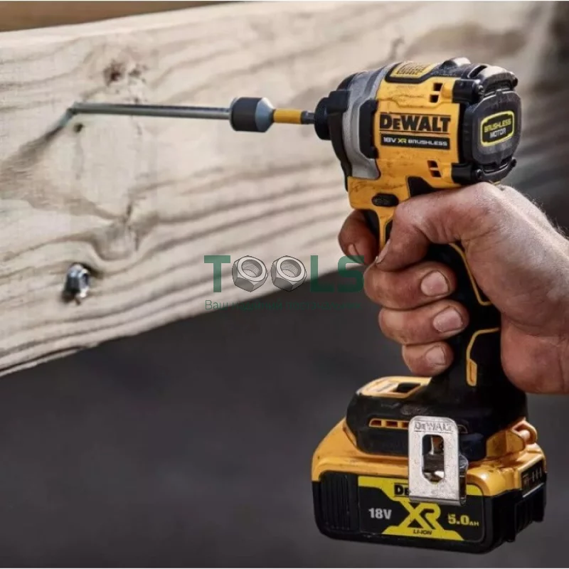 Аккумуляторный ударный шуруповерт DeWALT DCF850P2T (18 В, 5 А*ч, 206 Н*м)