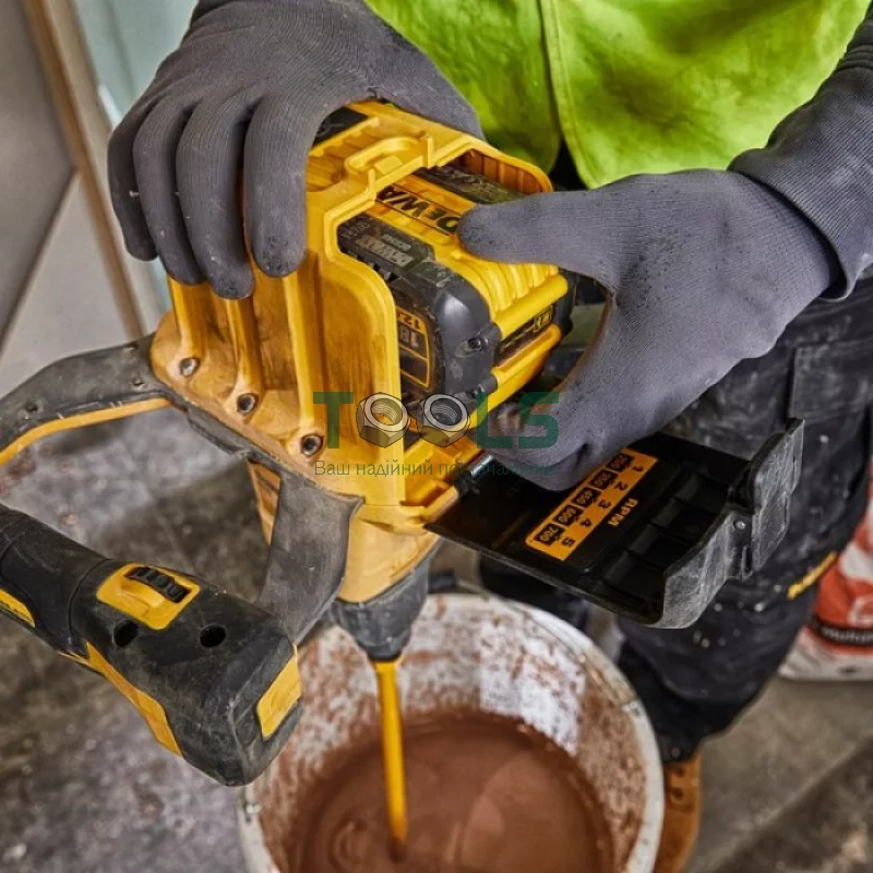 Зарядний пристрій DeWALT DCB118 + акумулятори DeWALT DCB548 (Li-Ion, 2х18 В, 12 А * год) (DCB118Y2)