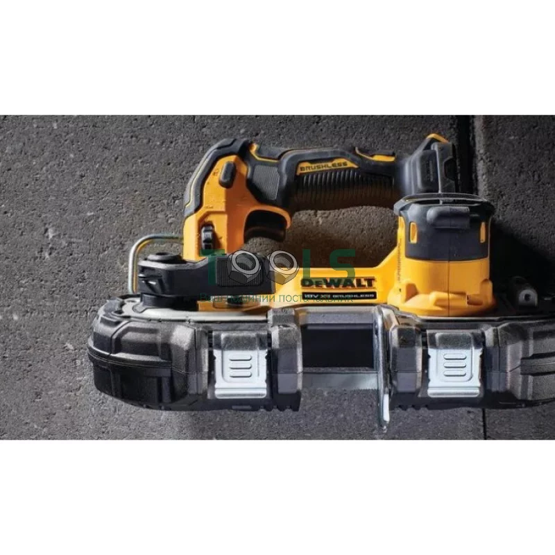 Аккумуляторная ленточная пила DeWALT DCS377NT (18 В, без АКБ)