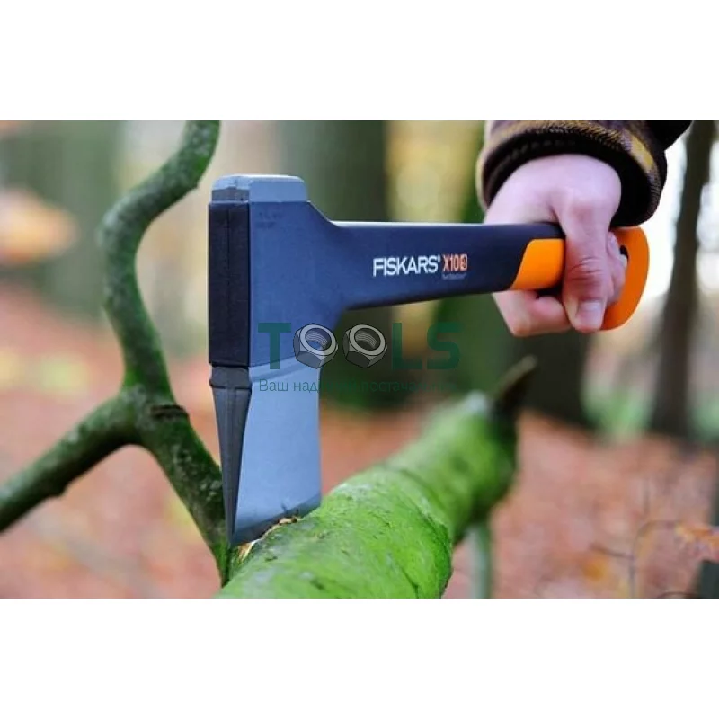 Топор Fiskars x10 (121440)