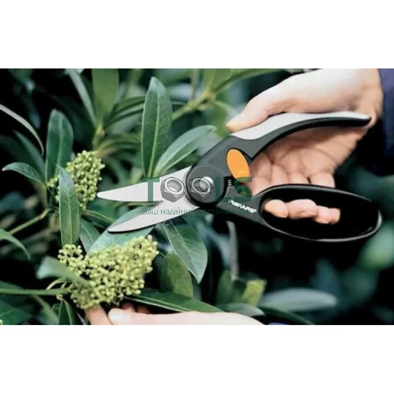 Универсальные ножницы с петлёй для пальцев Fiskars SP45, 111450 (1001533)