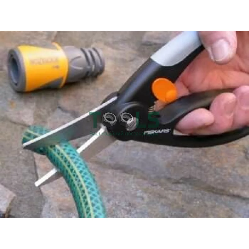 Универсальные ножницы с петлёй для пальцев Fiskars SP45, 111450 (1001533)