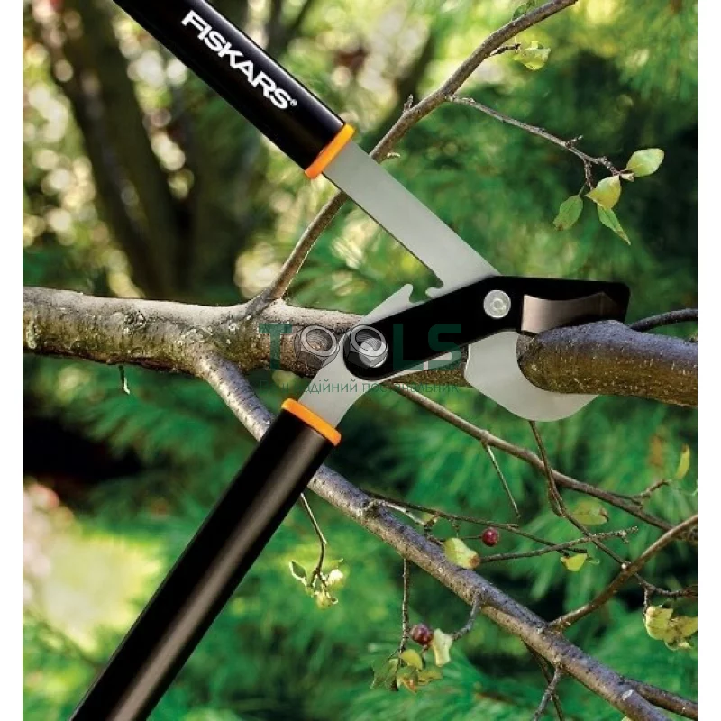 Сучкорез плоскостной с загнутыми лезвиями Fiskars PowerGear (S) L70, 112190 (1002104)