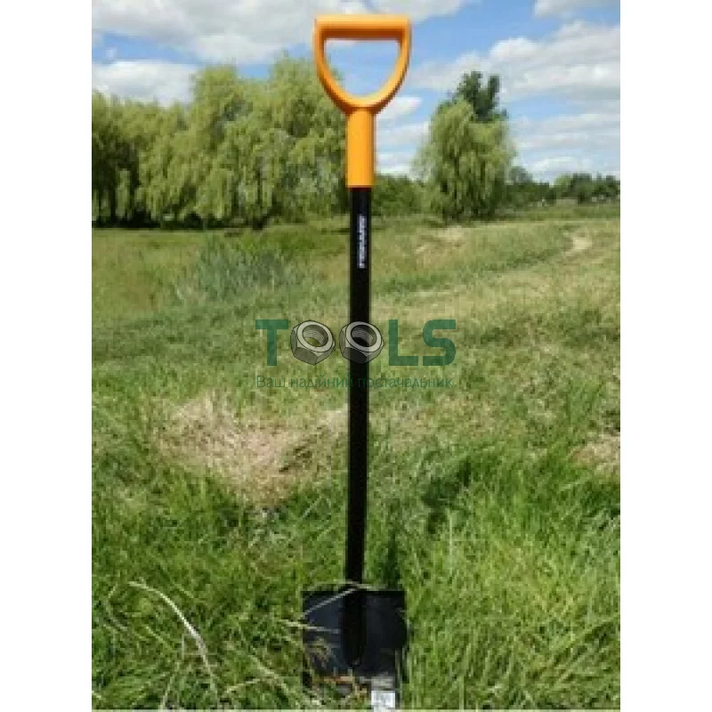 Лопата штикова Fiskars Solid 131413 (1003455)