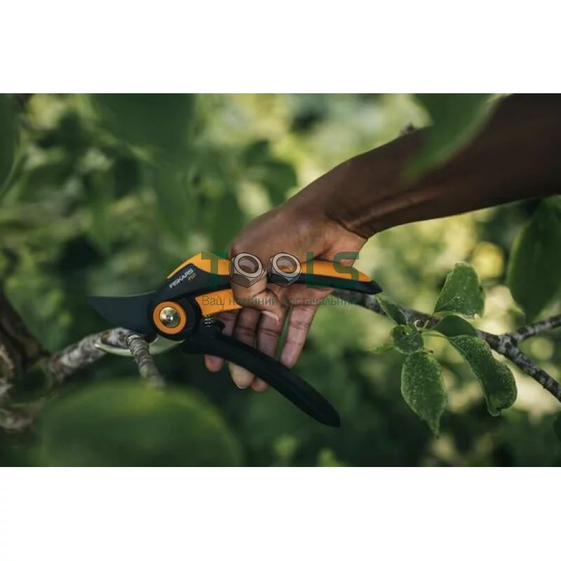 Плоскостний секатор Fiskars Plus P521 (1057167)