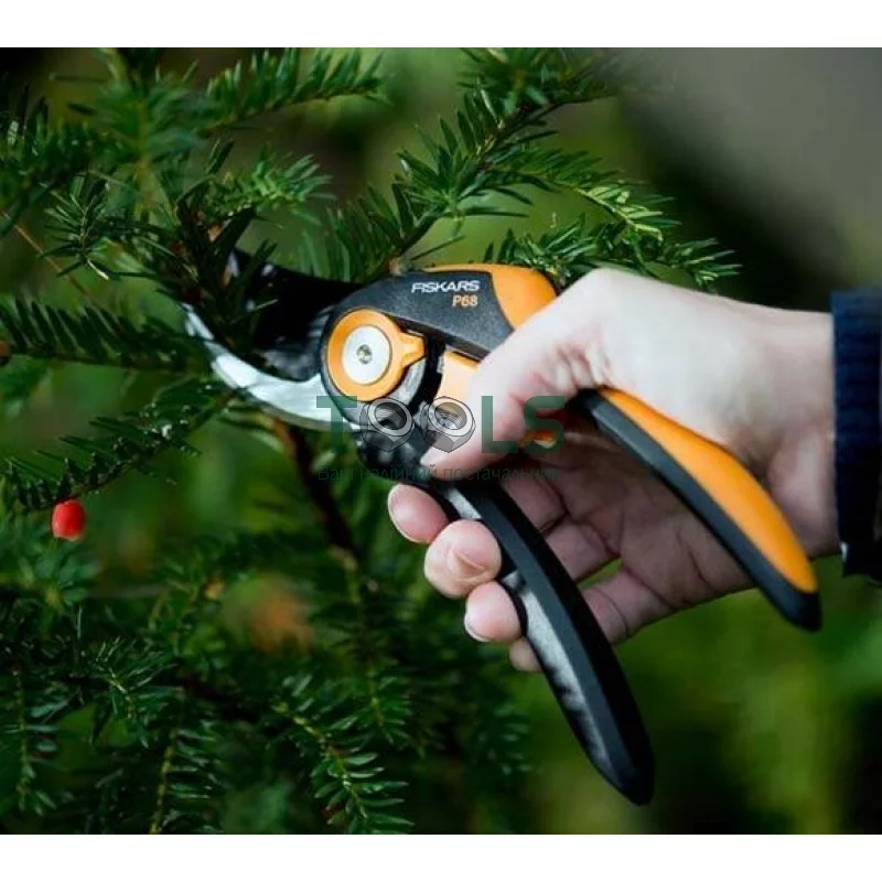 Плоскостной секатор (регулируемое раскрытие) Fiskars SmartFit P68, 111610 (1001424)