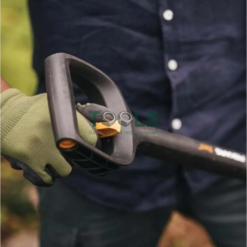 Телескопічна лопата Fiskars Xact (1066733)