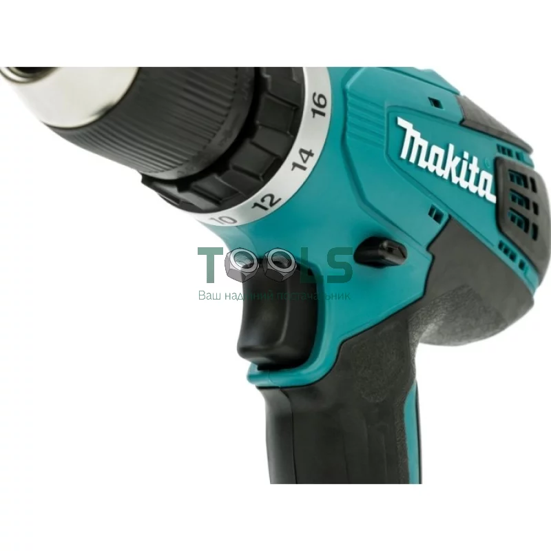 Аккумуляторная дрель-шуруповерт Makita DF488DWE (2х18 В, 1.5 А*ч)