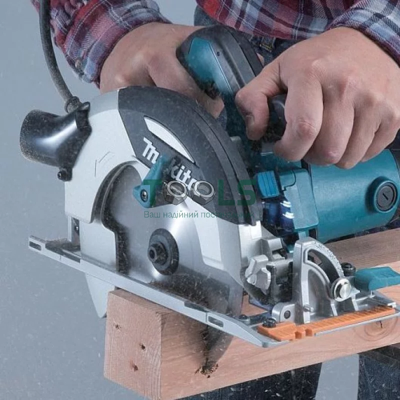 Дисковая пила Makita HS7101 (1.4 кВт, 190 мм)