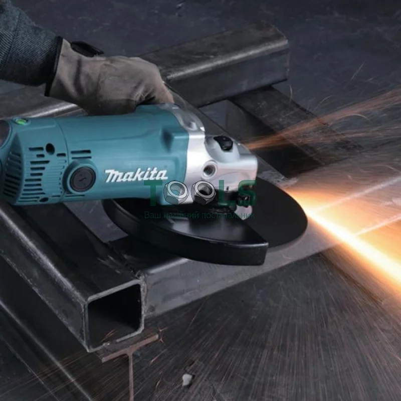 Угловая шлифмашина Makita GA9050 (2000 Вт, 230 мм)