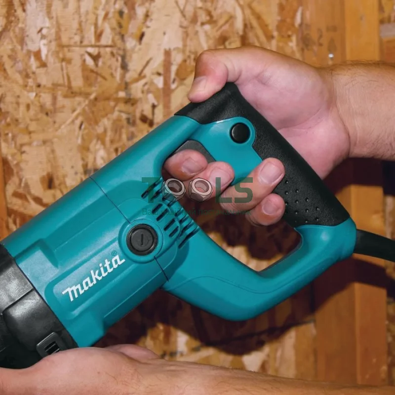 Шабельна пила Makita JR3050T (1.01 кВт)