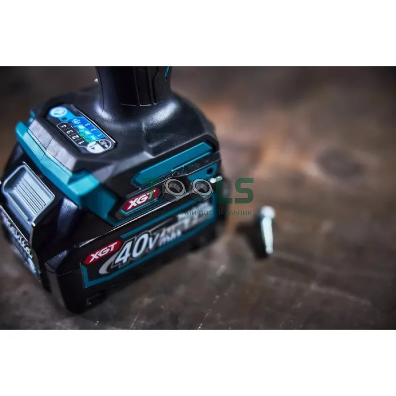 Аккумуляторный ударный гайковерт Makita TD001GM201 (40 В, 2х4 А*ч, 220 Н*м)