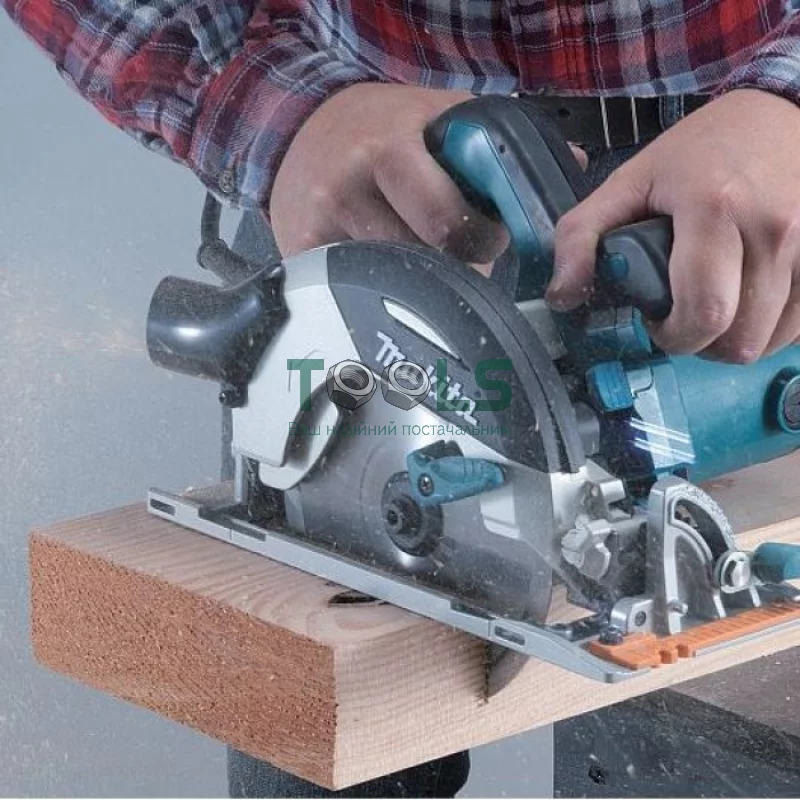 Пила дисковая Makita HS6101 (1.1 кВт, 165 мм)