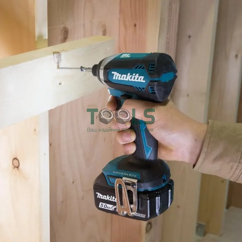 Аккумуляторный ударный гайковерт Makita DTD153Z (18 В, без АКБ, 170 Н*м)