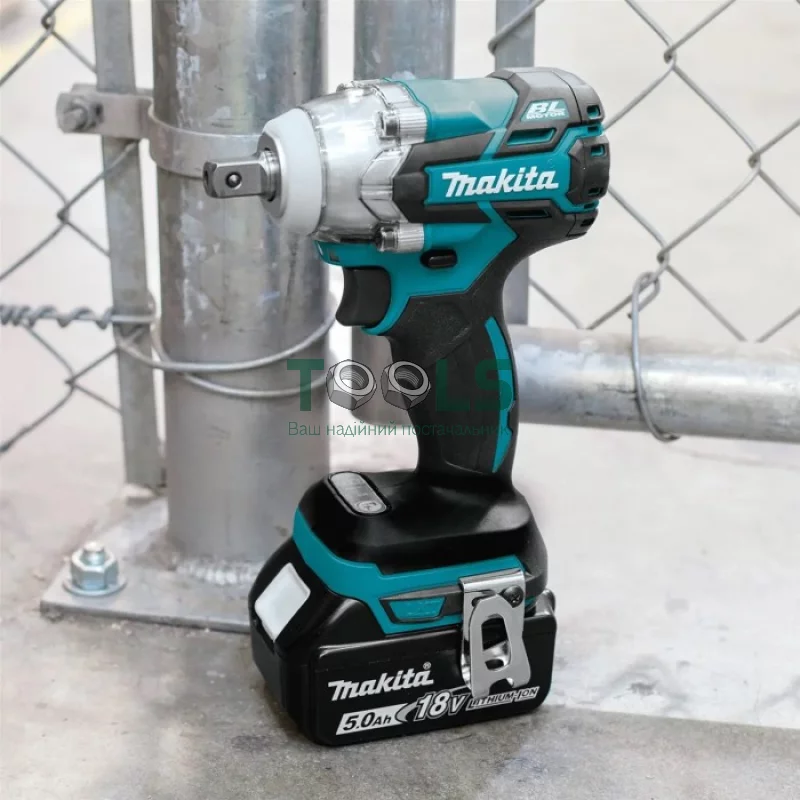 Аккумуляторный гайковерт Makita DTW285RFJX (18 В, 2х3 А*ч, 280 Н*м)