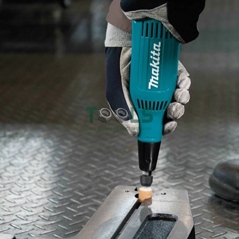 Прямая шлифмашина Makita GD0603 (0.24 кВт)