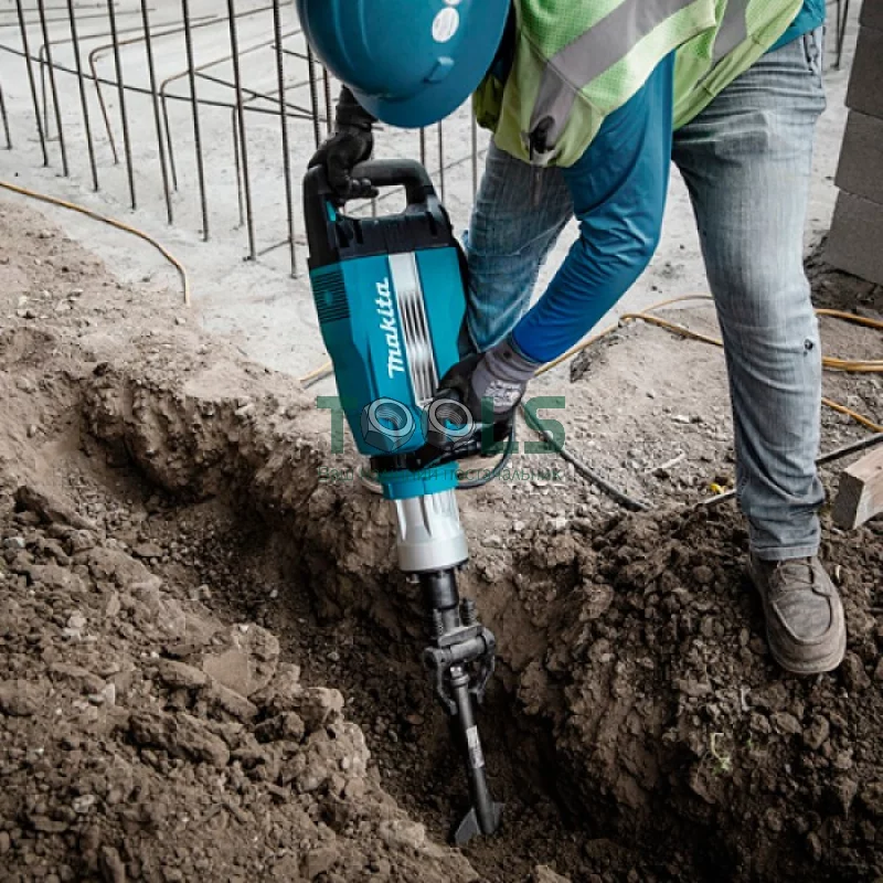 Отбойный молоток Makita HM1502 (1.85 кВт, 49.1 Дж)