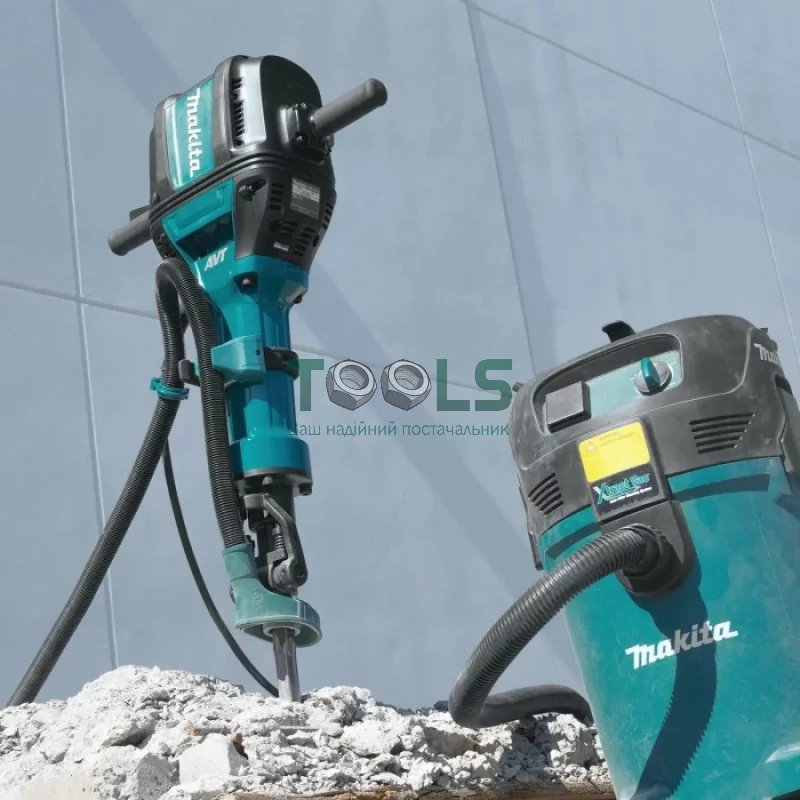 Отбойный молоток Makita HM1812 (2 кВт, 72.8 Дж)