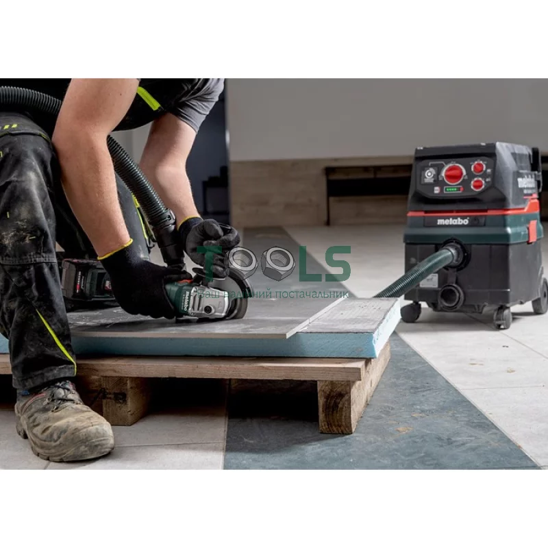 Аккумуляторная угловая шлифмашина Metabo W 18 L 9-125 (18 В, 2х4 А*ч, 125 мм) (602247510)