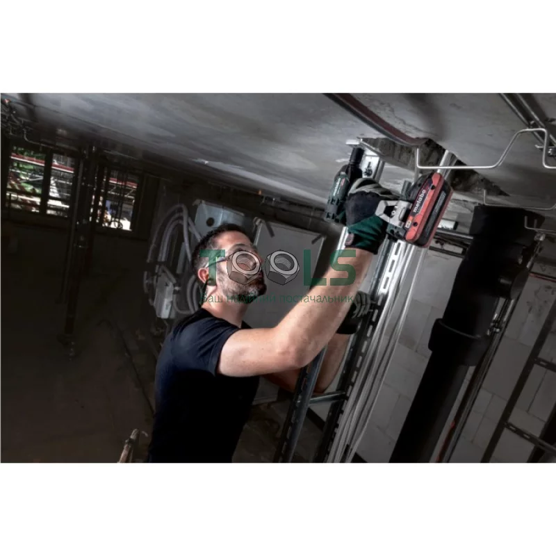 Аккумуляторный ударный гайковерт Metabo SSW 18 LTX 300 BL + кейс (18 В, без АКБ) (602395840)