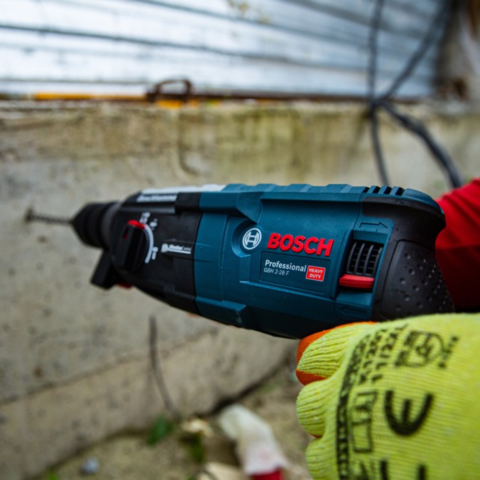 Перфоратор Bosch GBH 2-28 F SDS-PLUS (880 Вт) (0611267600)