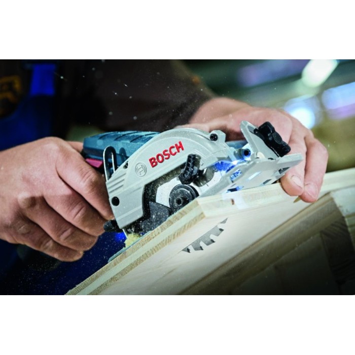 Аккумуляторная дисковая пила Bosch GKS 12V-26 (12 В, 2 А*ч, 85 мм) (0615990M41)