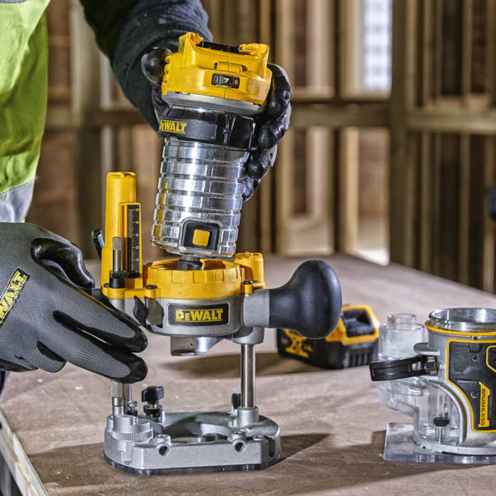 Аккумуляторный кромочный фрезер DeWALT DCW604NT (18 В, без АКБ)