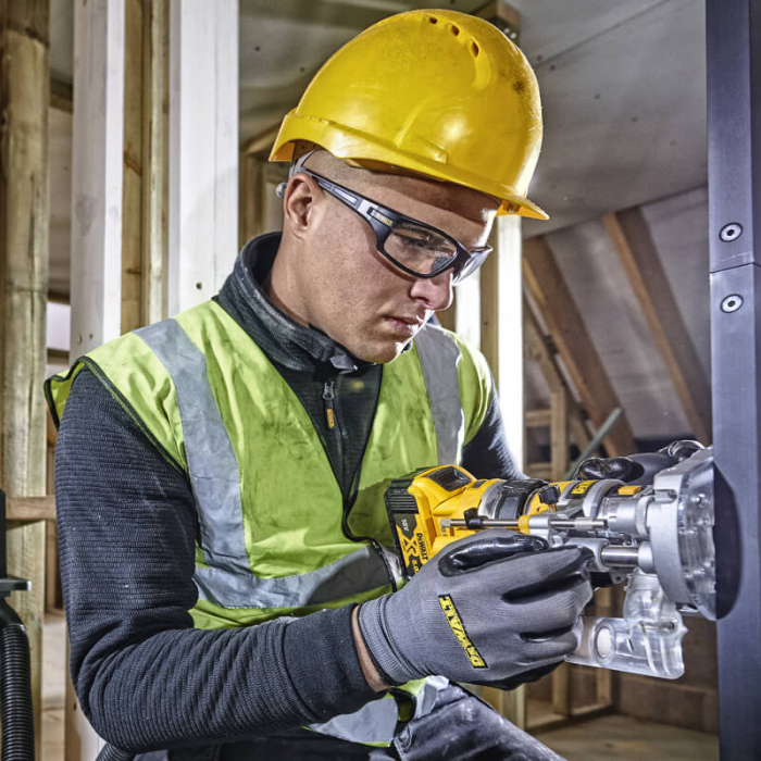 Аккумуляторный кромочный фрезер DeWALT DCW604NT (18 В, без АКБ)