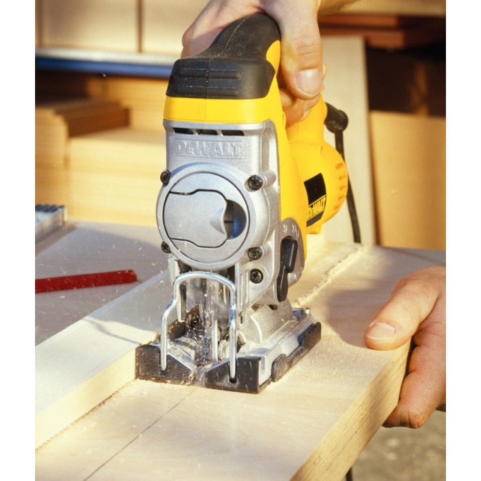 Электролобзик DeWALT DW331KT (0.701 кВт, 3100 ход/мин)