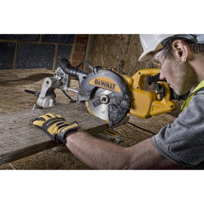 Торцовочная пила DeWALT DWS773 (1.3 кВт, 216 мм)