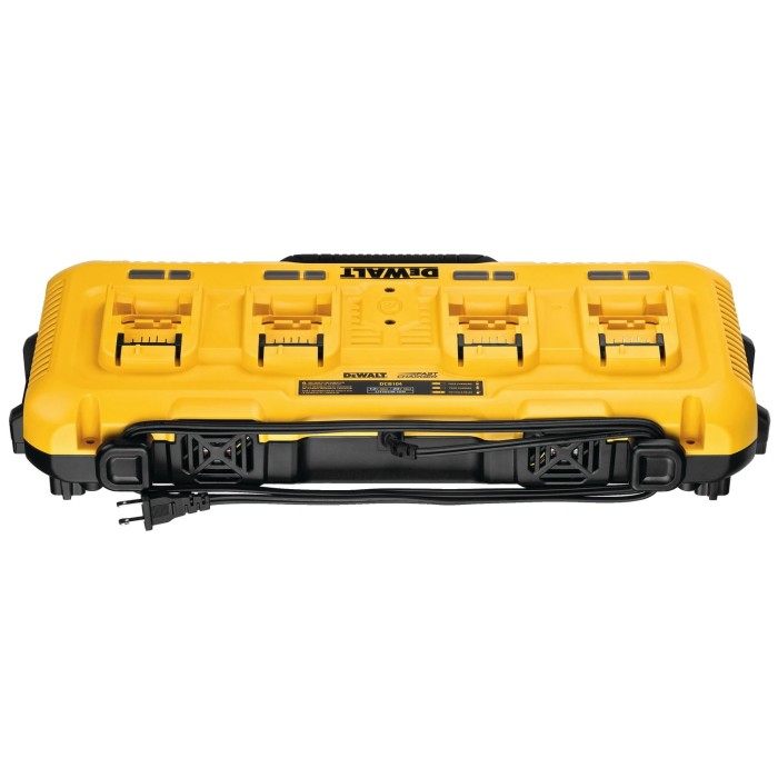Зарядное устройство 4-х портовое DeWALT DCB104 (10.8-54 В, 8 А)