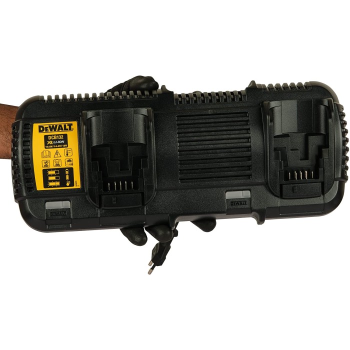 Зарядное устройство DeWALT DCB132 с двумя портами (18-54 В, 4 А)