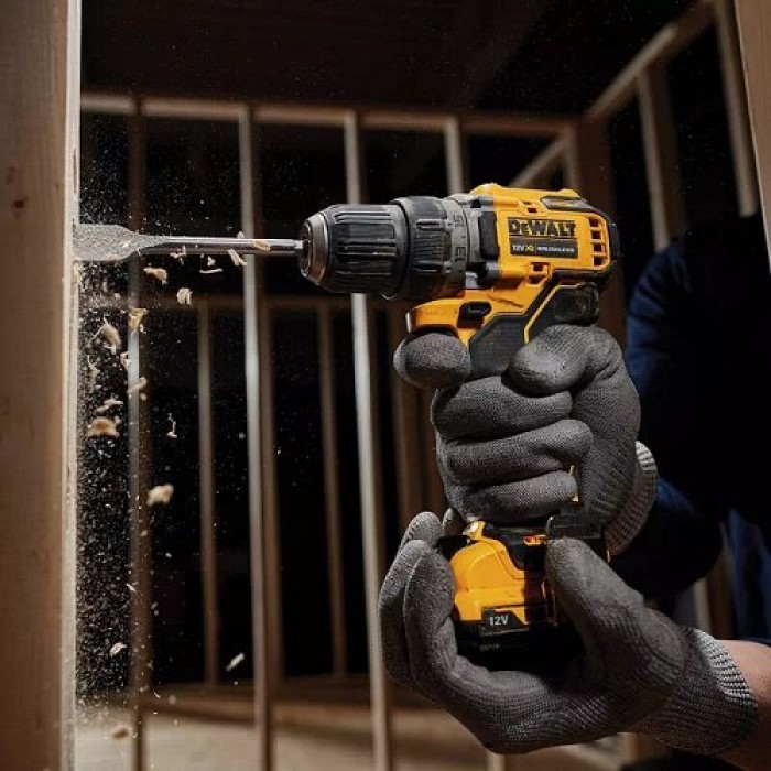 Дрель-шуруповерт DeWALT DCD701 + ударный гайковерт DeWALT DCF801 (DCK2110L2T)