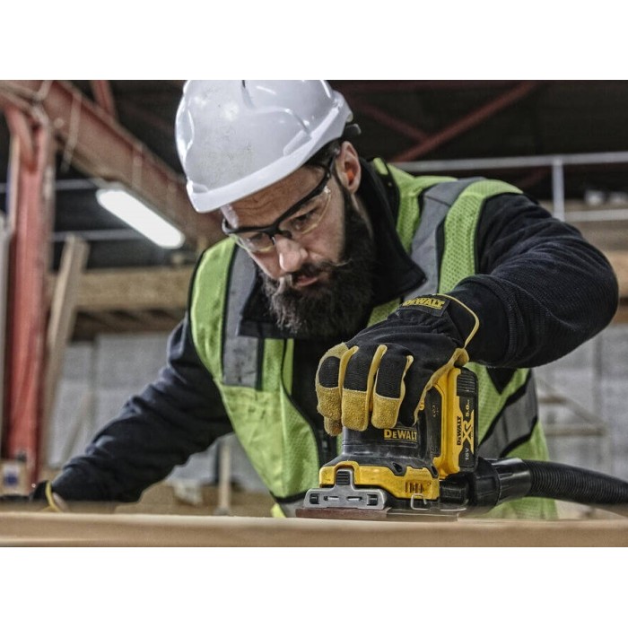 Аккумуляторная вибрационная шлифмашина DeWALT DCW200NT (18 В, без АКБ, 115х108 мм)