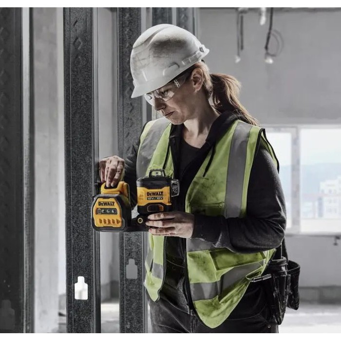 Лазерный нивелир DeWALT DCE089D1G18 (18 В, 2 А*ч, 50 м)