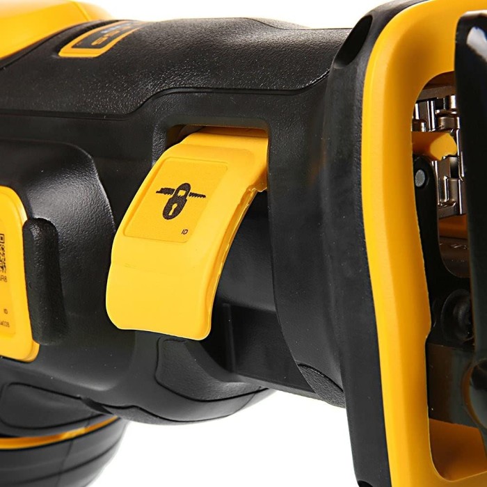 Аккумуляторная сабельная пила DeWALT DCS367NT (18 В, без АКБ, 2900 ход/мин)
