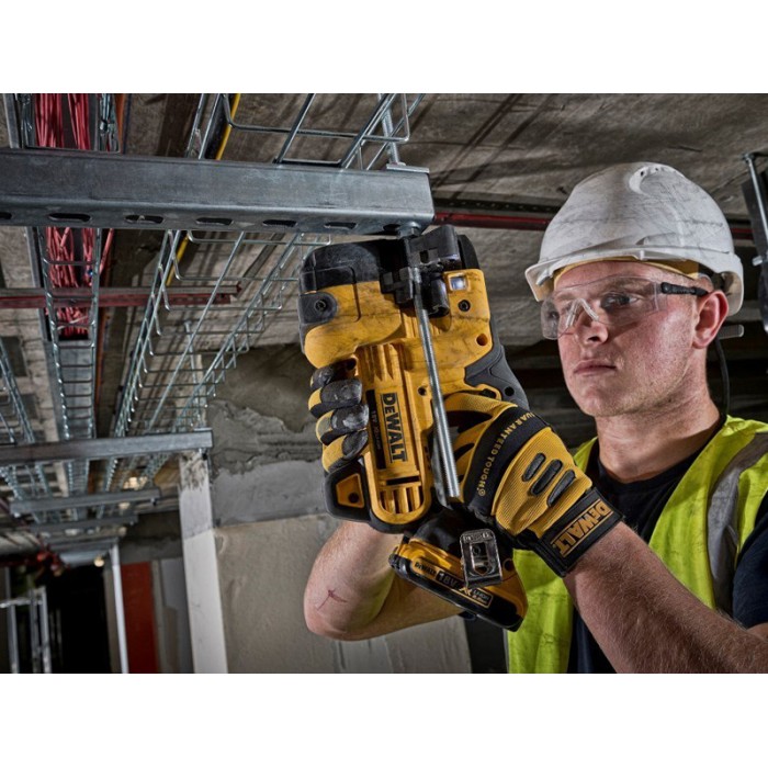 Аккумуляторный резчик шпилек DeWALT DCS350N (18 В, без АКБ, 12 мм)
