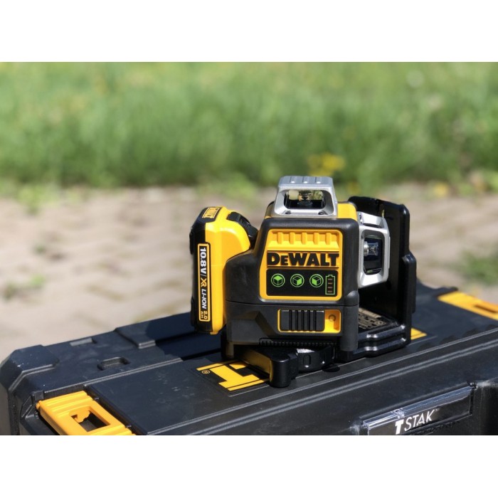 Лазерный нивелир DeWALT DCE089D1G (10.8 В, 2 А*ч, 50 м)