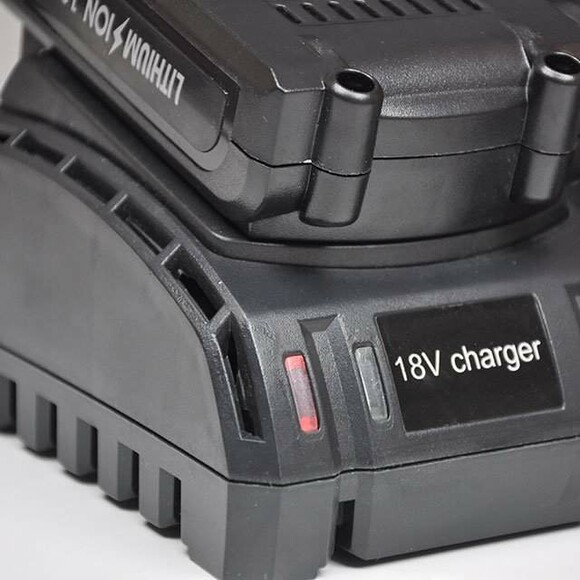 Шуруповерт INTERTOOL Storm WT-0318