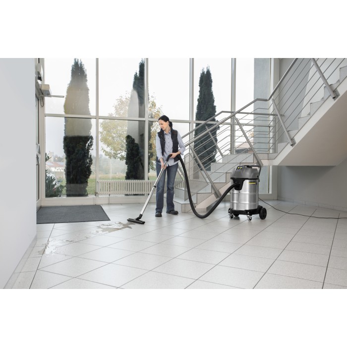 Пылесос Karcher NT 70/2 Me Classic (2.3 кВт, 70 л) (1.667-306.0)