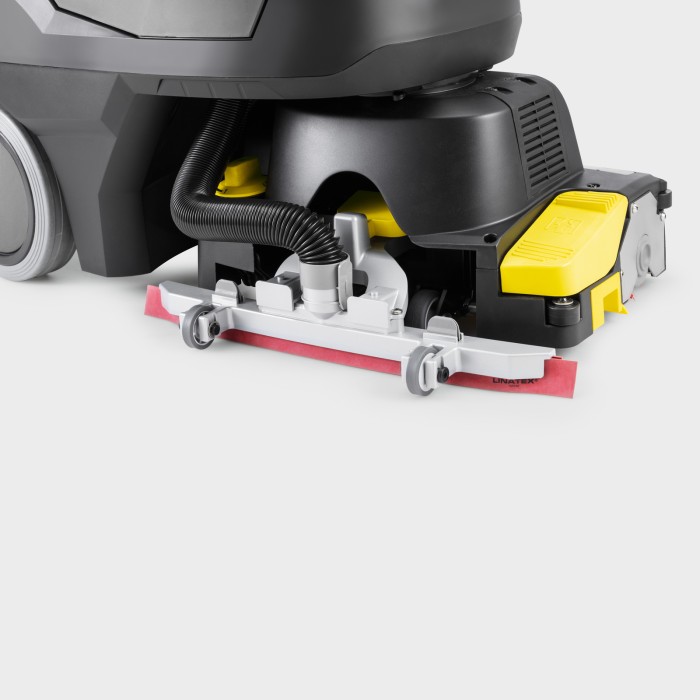 Аккумуляторная поломойная машина Karcher BR 35/12 C Bp Pack (25.2 В, 21 А*ч, 12 л) (1.783-467.0)