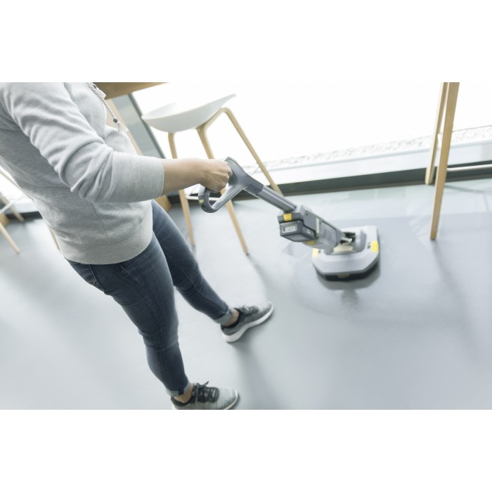 Аккумуляторная поломойная машина Karcher BR 30/1 C Bp Pack (18 В, 3 А*ч, 1 л) (1.783-050.0)