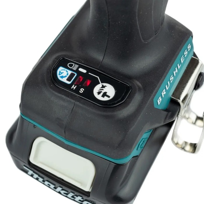 Акумуляторний ударний гайковерт Makita TD111DWME (10.8 В, 2х4 А*год, 135 Н*м)