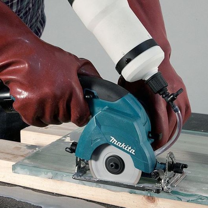 Аккумуляторная алмазная дисковая пила Makita CC300DW (10.8 В, 1.3 А*ч, 85 мм)