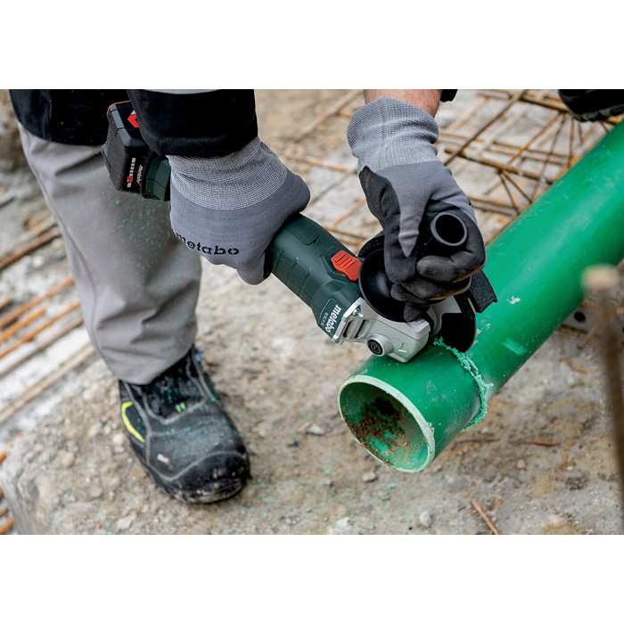 Аккумуляторная угловая шлифмашина Metabo W 18 L 9-125 (18 В, 2х4 А*ч, 125 мм) (602247510)