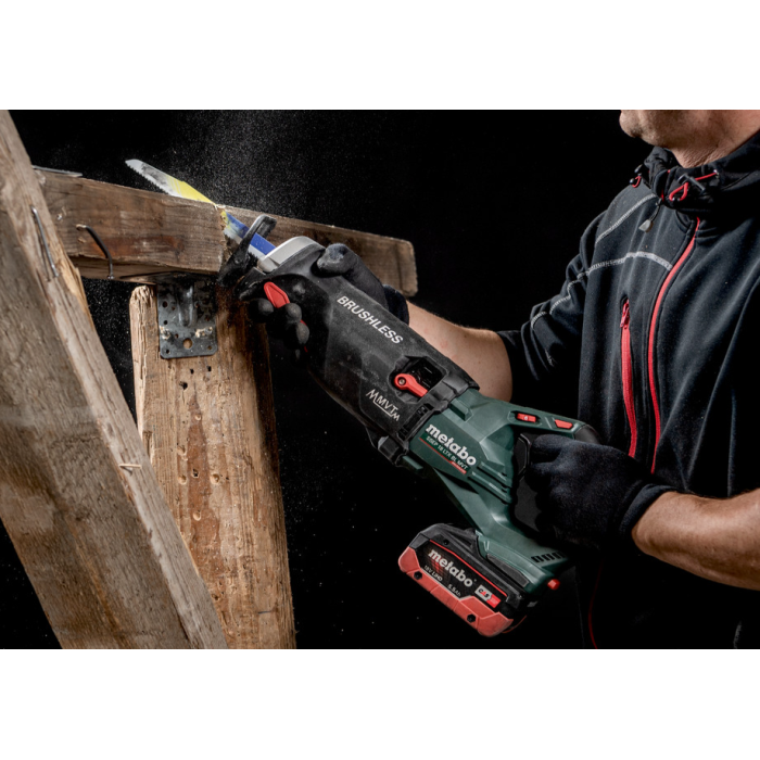 Аккумуляторная сабельная пила Metabo SSEP 18 LTX BL MVT (18 В, без АКБ) (602258840)