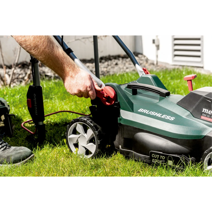 Акумуляторна газонокосарка Metabo RM 36-18 LTX BL 36 (18 В, 360 мм) (601716650)