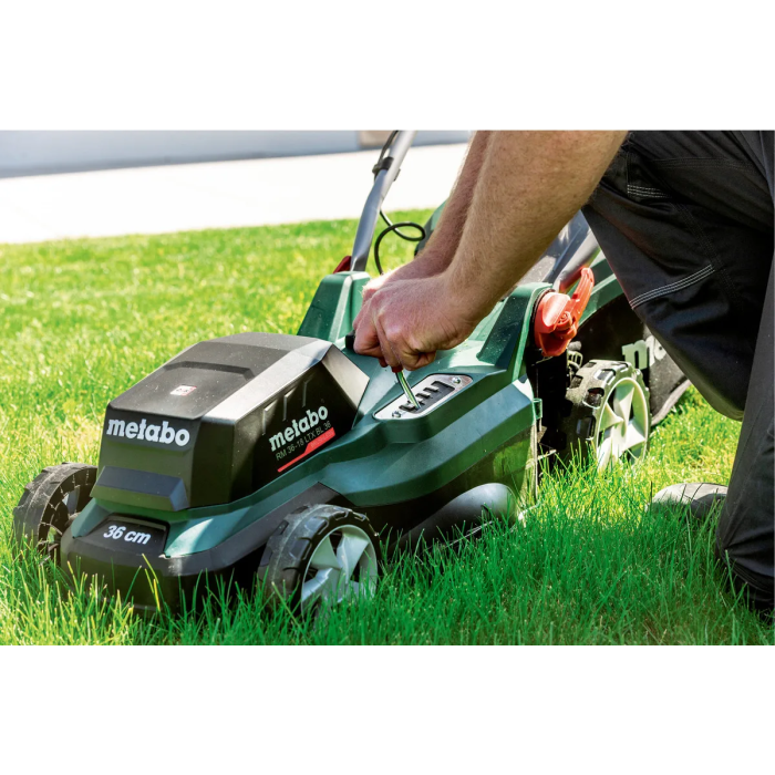 Акумуляторна газонокосарка Metabo RM 36-18 LTX BL 36 (18 В, 360 мм) (601716650)