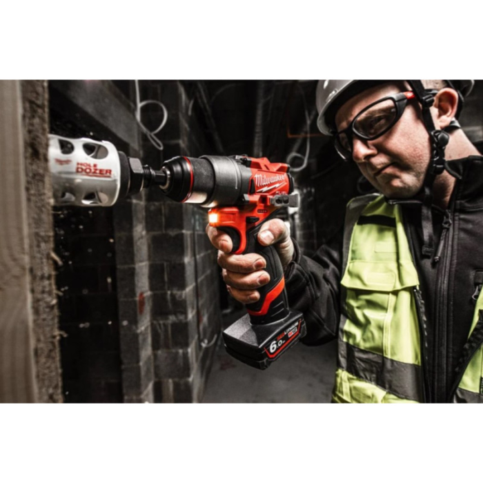 Аккумуляторная ударная дрель-шуруповерт Milwaukee M12 FPD2-402X (12 В, 2х4 А*ч, 45 Н*м) (4933479869)