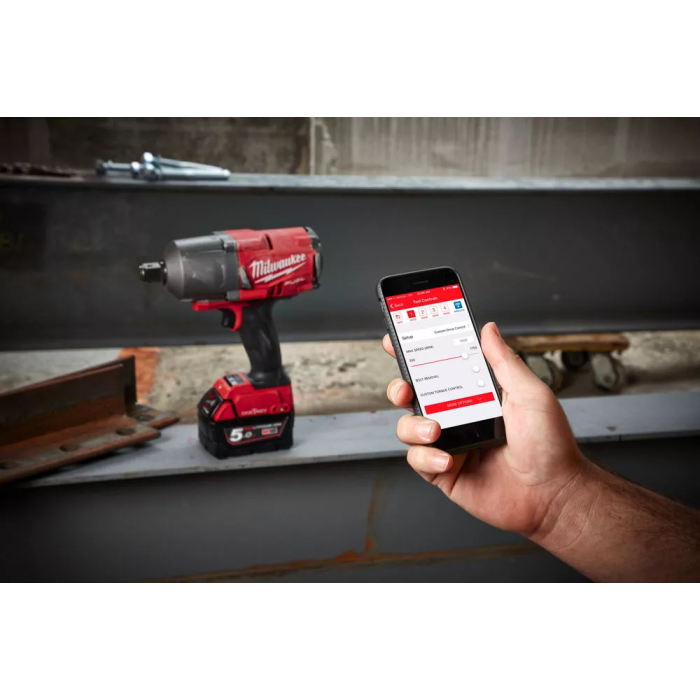 Аккумуляторный гайковерт Milwaukee M18 ONEFHIWF34-502X (18 В, 2х5 А*ч, 1627 Н*м) (4933459730)